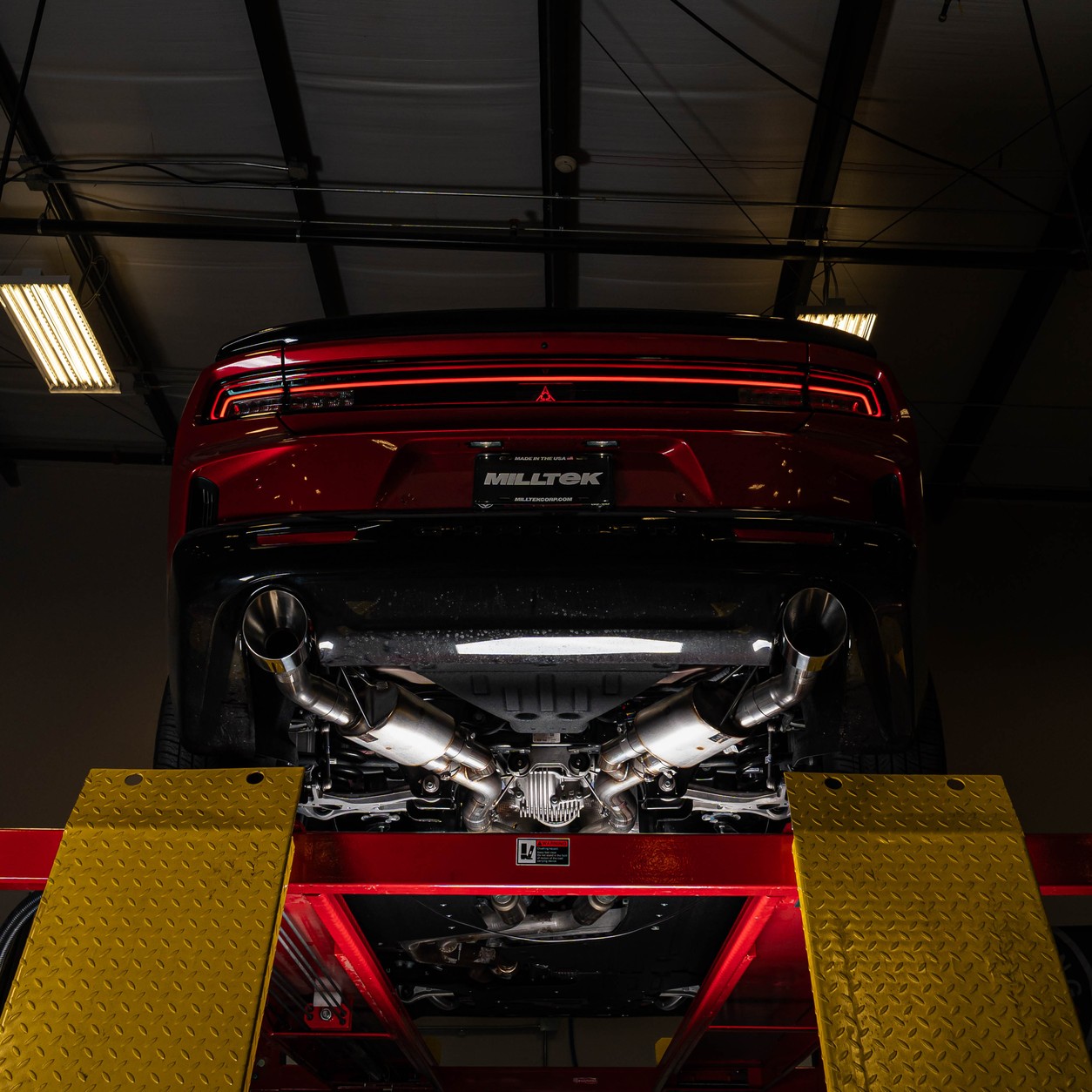 Milltek valved axle-back exhaust sections for the Dodge Charger Sixpack H/O 3.0L Hurricane
